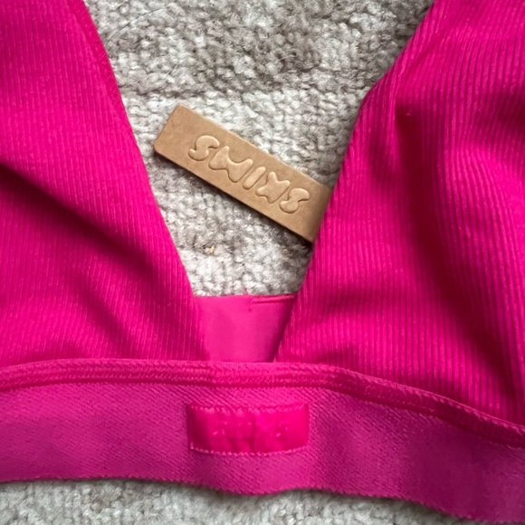 Skims triangle ribbed Bra LE Raspberry - Picture 3 of 6
